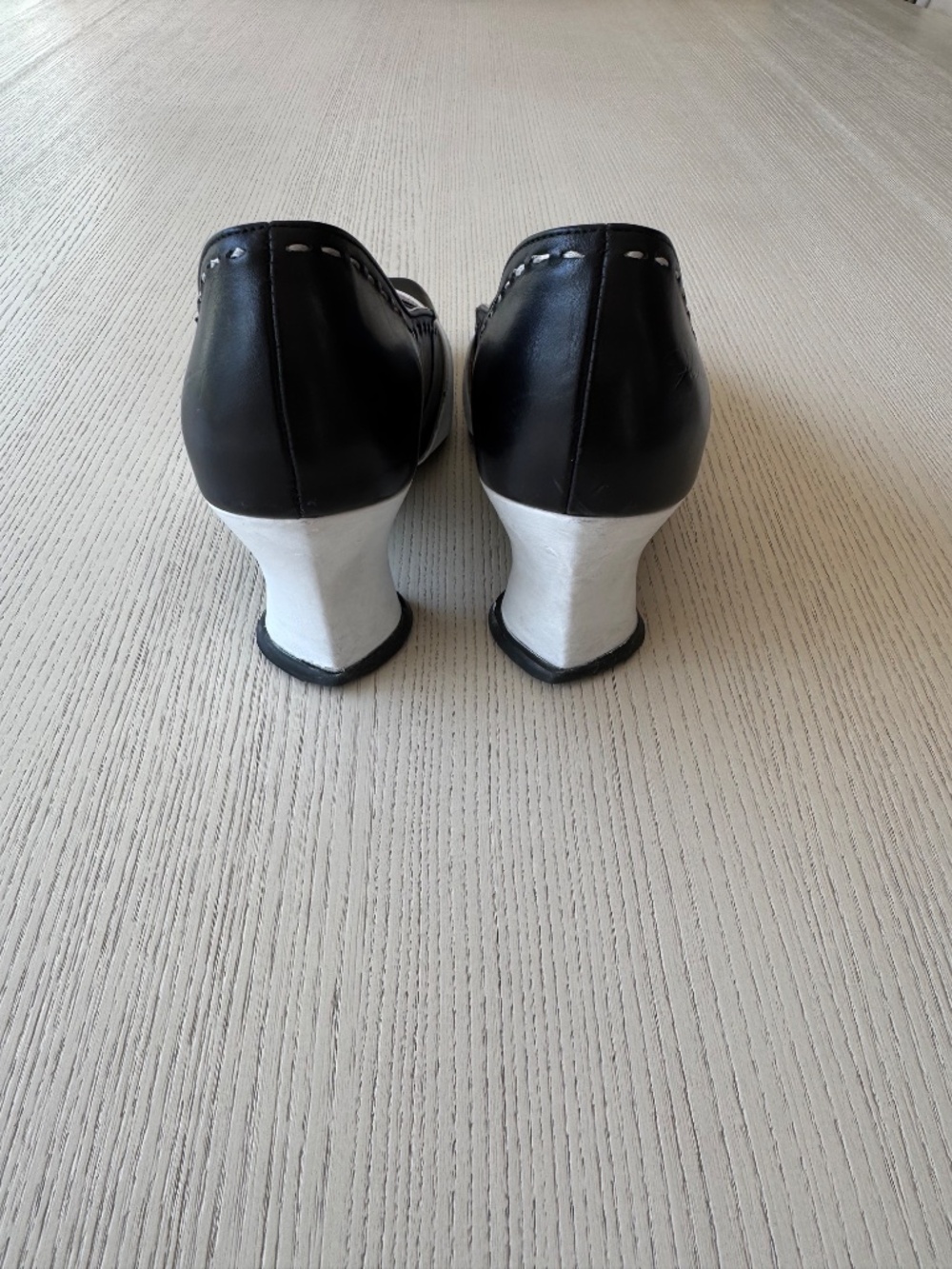 Fluevog Shoes - Picture 5 of 5